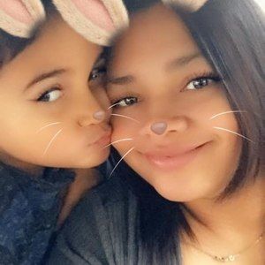 Meet your Posher, Leticia